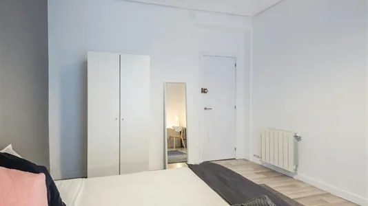 Rooms in Madrid Centro - photo 3