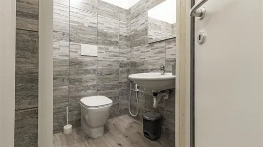 Rooms in Sassari - photo 8