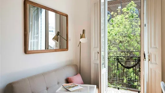 Rooms in Madrid Chamberí - photo 10