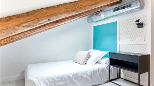Apartments in Madrid Centro - photo 6