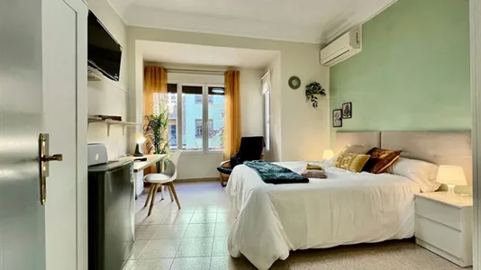Rooms in Zaragoza - photo 2