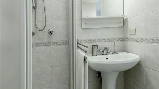 Apartments in Milano Zona 8 - Fiera, Gallaratese, Quarto Oggiaro - photo 8