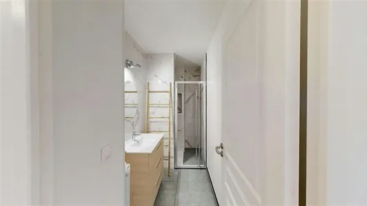 Rooms in Saint-Julien-en-Genevois - photo 10