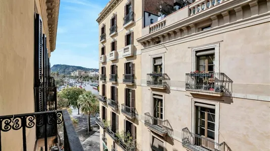 Rooms in Barcelona Ciutat Vella - photo 5
