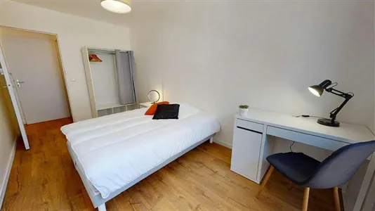 Rooms in Lyon - photo 2