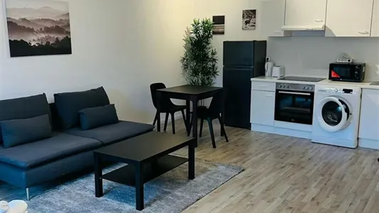 Apartments in Northwestern Mecklenburg - photo 3