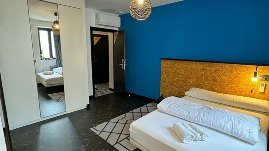 Rooms in Madrid Chamberí - photo 2