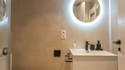 Rooms in Zaragoza - photo 10