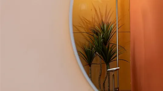 Rooms in Barcelona Ciutat Vella - photo 8