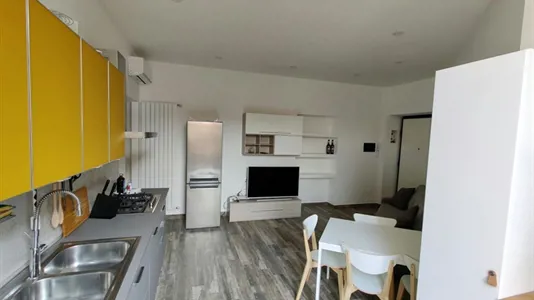 Rooms in Milano Zona 2 - Stazione Centrale, Gorla, Turro, Greco, Crescenzago - photo 1