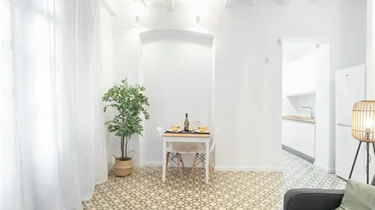 Apartments in Barcelona Ciutat Vella - photo 6