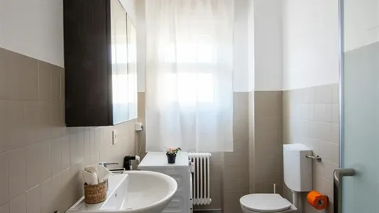 Rooms in Udine - photo 4