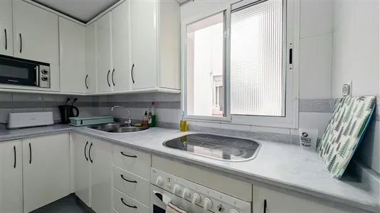 Rooms in Córdoba - photo 9