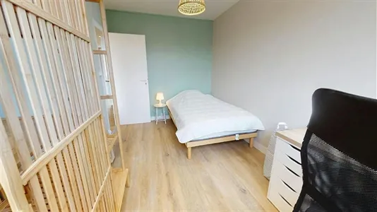 Rooms in Lyon - photo 3