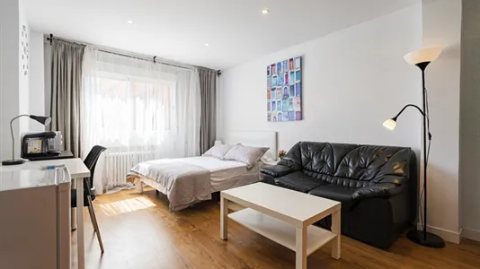 Rooms in Guadalajara - photo 7