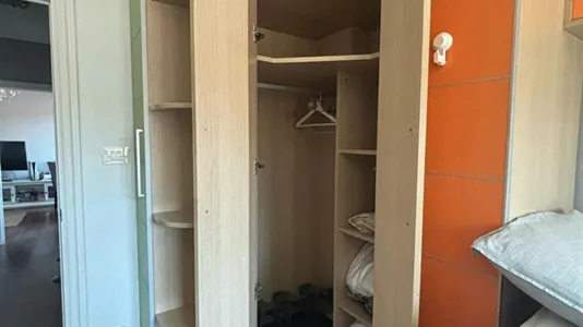 Rooms in Bilbao - photo 4