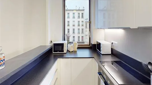 Rooms in Paris 15ème arrondissement - photo 9