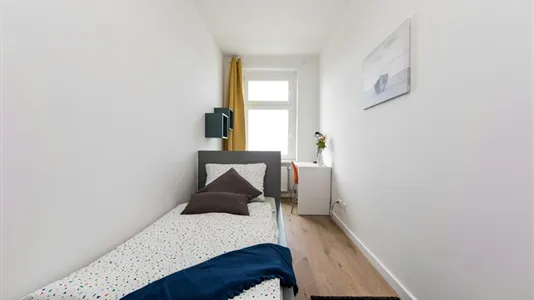 Rooms in Berlin Tempelhof-Schöneberg - photo 1