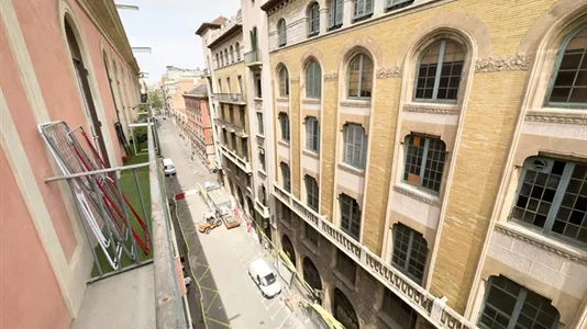 Rooms in Barcelona Ciutat Vella - photo 6