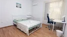 Room for rent, Piraeus, Attica, &lt;span class=&quot;blurred street&quot; onclick=&quot;ProcessAdRequest(8131604)&quot;&gt;&lt;span class=&quot;hint&quot;&gt;See streetname&lt;/span&gt;[xxxxxxxxxxxxx]&lt;/span&gt;