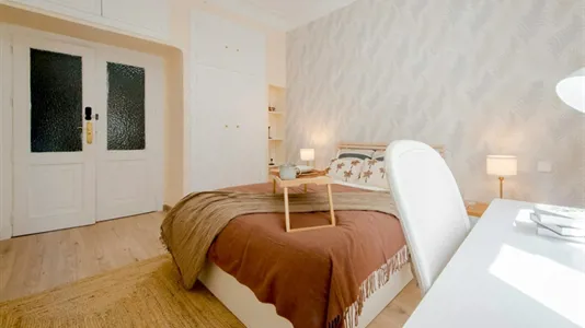 Rooms in Madrid Tetuán - photo 3