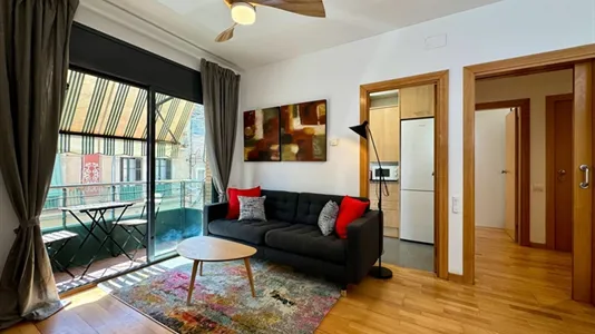 Rooms in Barcelona Sants-Montjuïc - photo 8