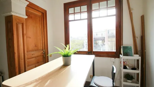 Rooms in Barcelona Eixample - photo 5