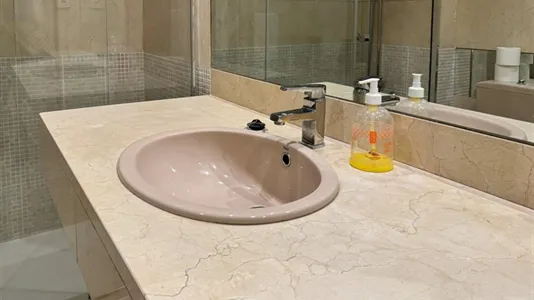 Rooms in Madrid Chamberí - photo 9