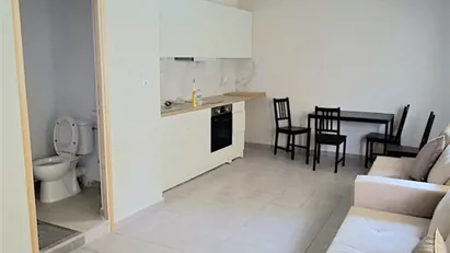 Apartment for rent in Keratsini-Drapetsona, Attica