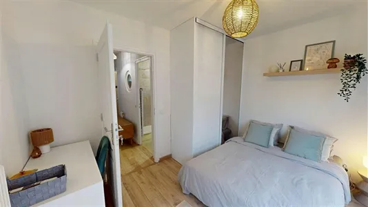 Rooms in Saint-Julien-en-Genevois - photo 2