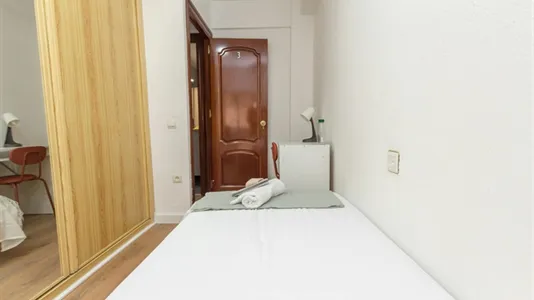 Rooms in Málaga - photo 5