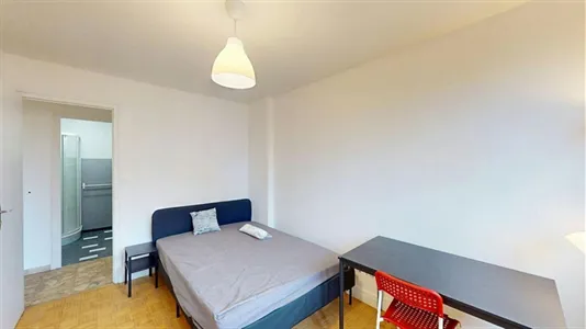 Rooms in Grenoble - photo 4