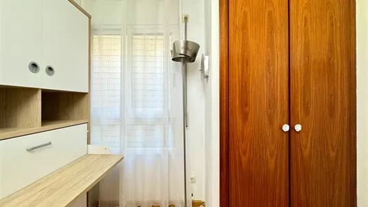 Rooms in Barcelona Eixample - photo 7