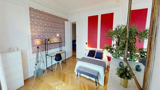 Rooms in Paris 17ème arrondissement - photo 4