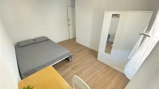 Rooms in Adaro - photo 9