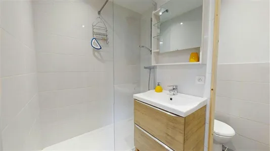 Rooms in Grenoble - photo 10