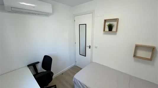 Rooms in Valencia Extramurs - photo 1