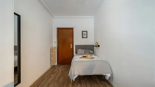 Rooms in Madrid Tetuán - photo 5