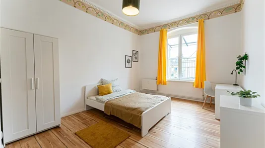 Rooms in Berlin Charlottenburg-Wilmersdorf - photo 2