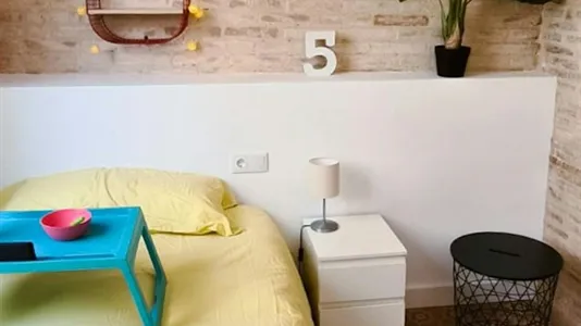 Rooms in Valencia Ciutat Vella - photo 3