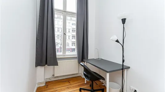 Rooms in Berlin Charlottenburg-Wilmersdorf - photo 10