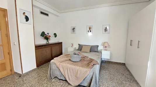Rooms in Madrid Fuencarral-El Pardo - photo 6