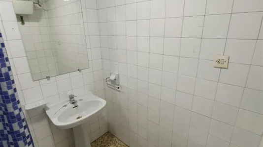 Rooms in Granada - photo 7