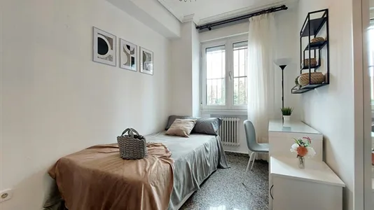 Rooms in Madrid Fuencarral-El Pardo - photo 8