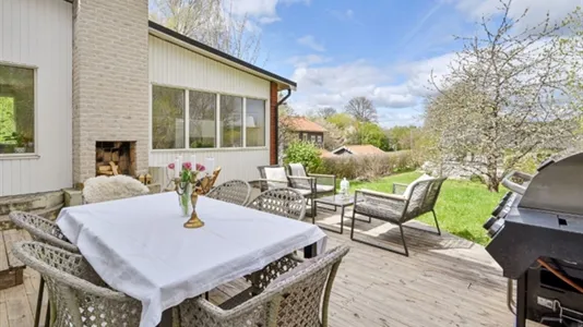 Houses in Österåker - photo 1