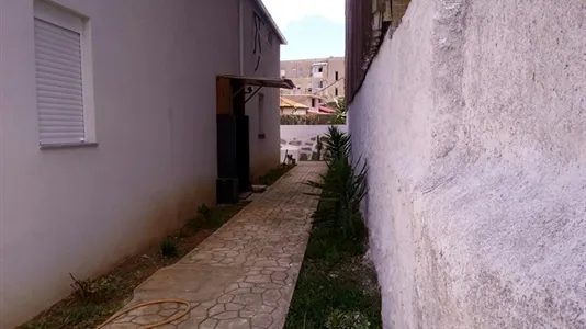 Houses in Location is not specified - photo 4