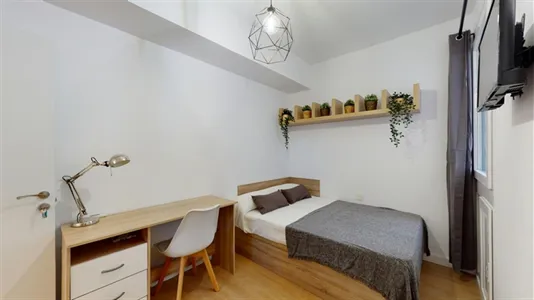Rooms in Madrid Chamberí - photo 4