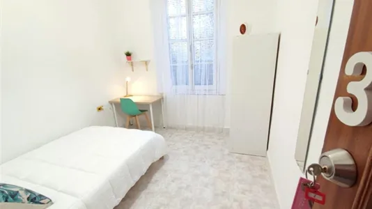 Rooms in Granada - photo 5
