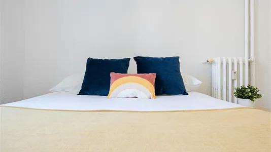 Rooms in Madrid Retiro - photo 4