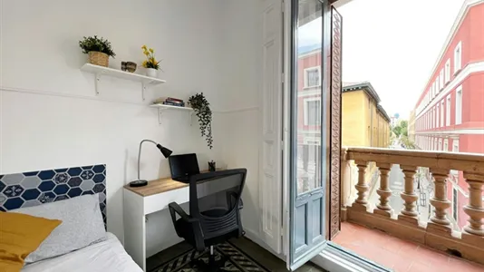 Rooms in Madrid Chamberí - photo 4